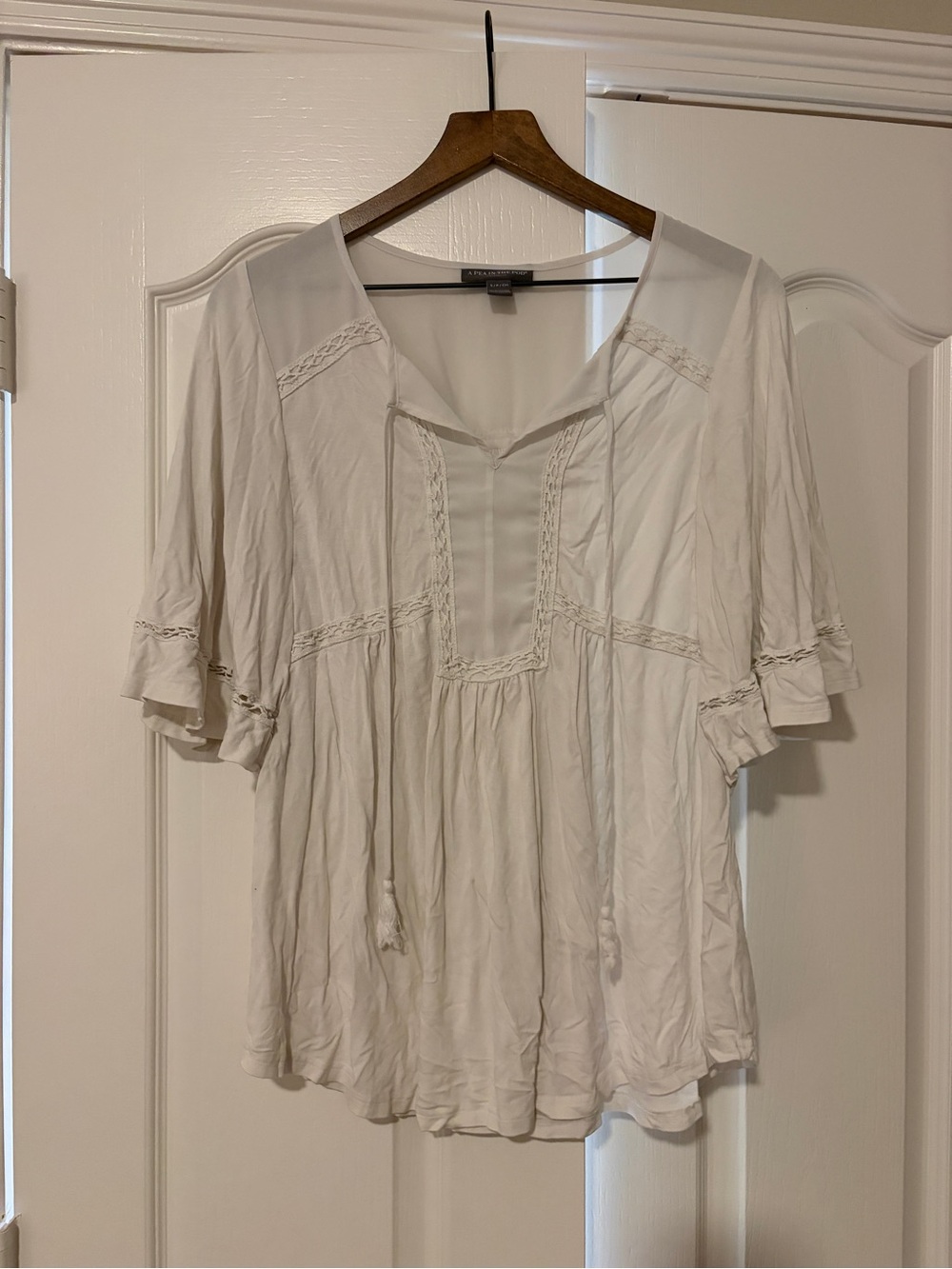 A Pea in the Pod Cream Tie-Front Peasant Blouse